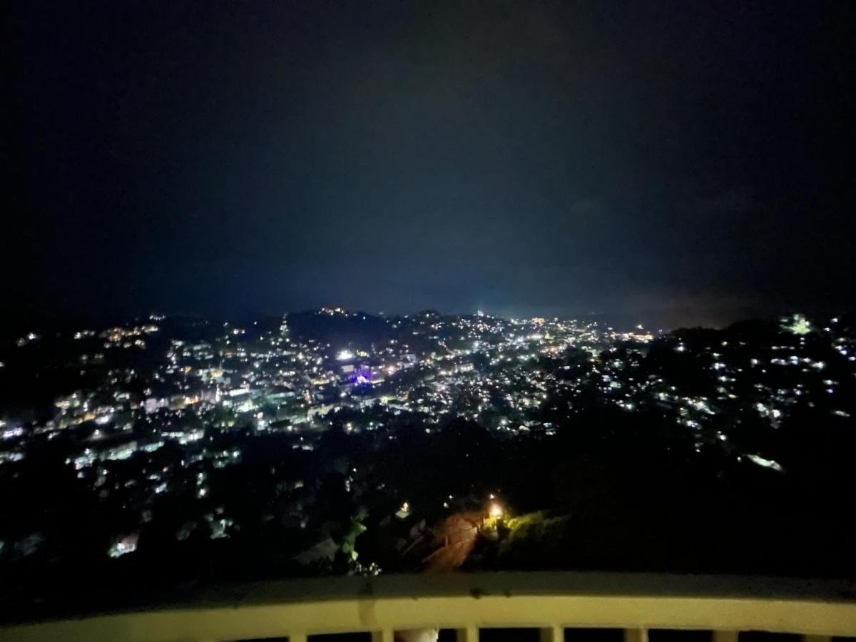 The Summit 5*