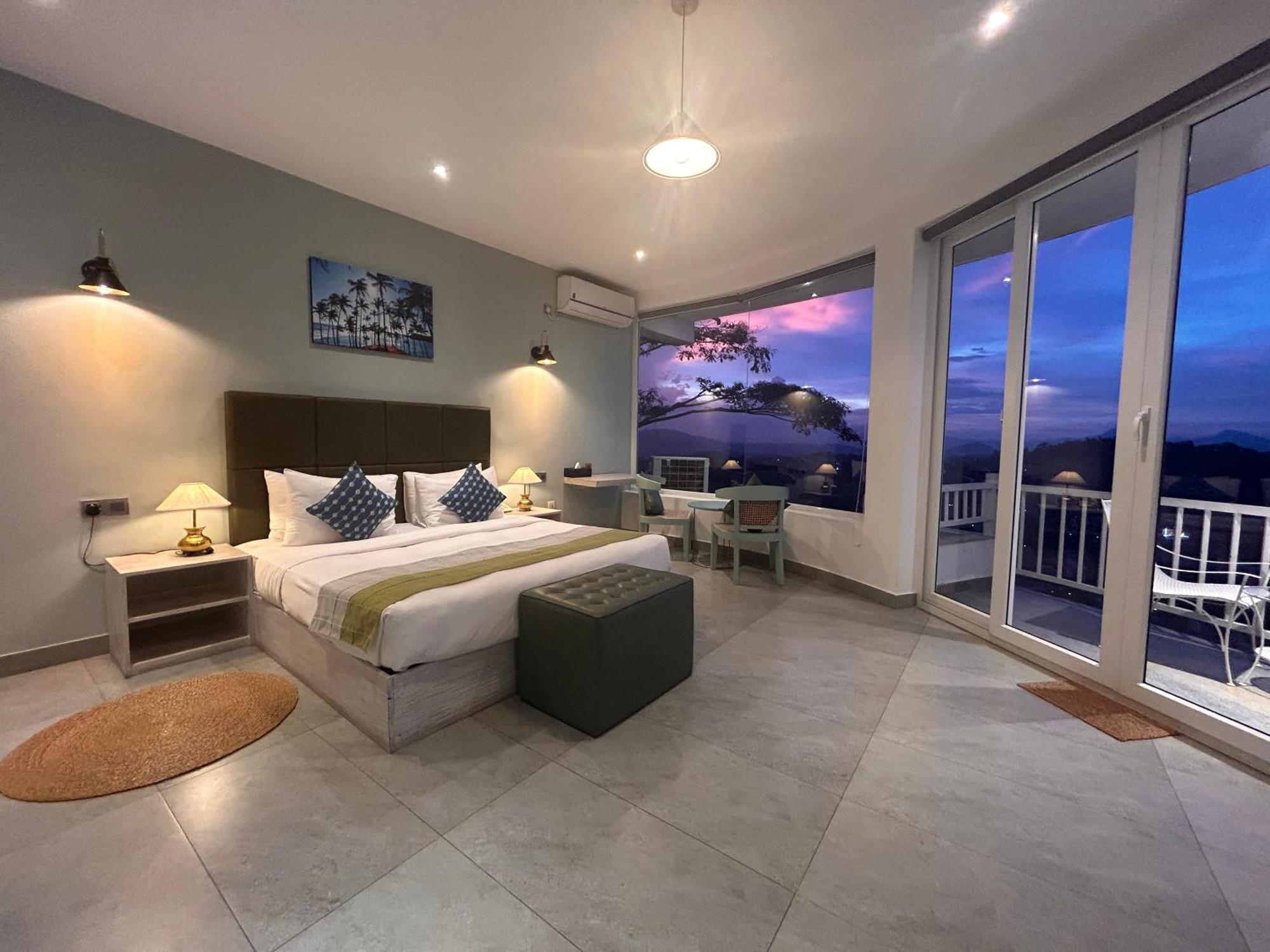 Hotel The Summit 5*